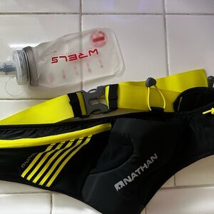 Nathan peak hydration waist pack
